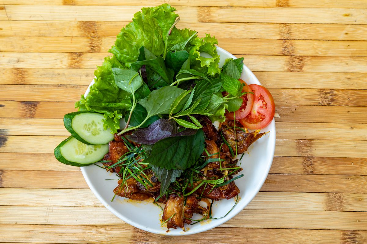 Gà Rang Lá Chanh Đậm Vị
